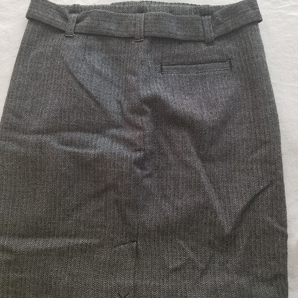 Banana Republic pencil skirt 2 - Picture 5 of 8